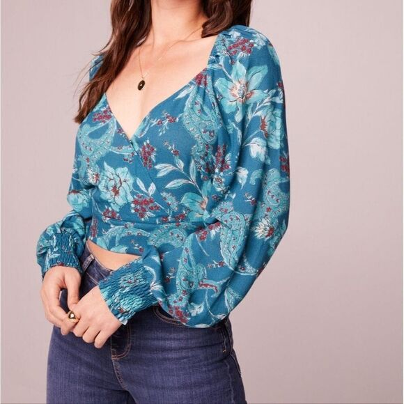 Band of the Free Bohemian Balloon Sleeve Crop Top, Small, Teal & Red Floral - Picture 1 of 10